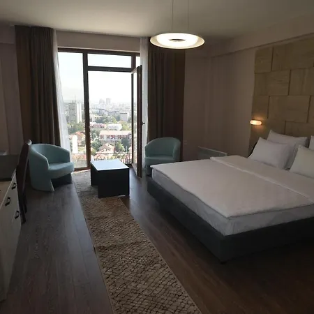 Eleni Aparthotel *